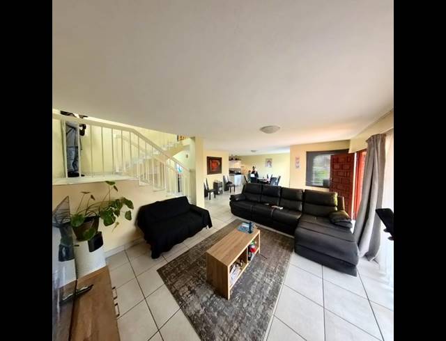 3 BEDROOM TOWNHOUSE FOR SALE IN ZWARTKOP